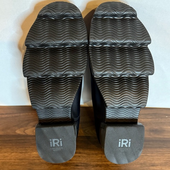 iRi Women’s 7.5 WES I Black Low Top Sneaker, vegan - Picture 3 of 6